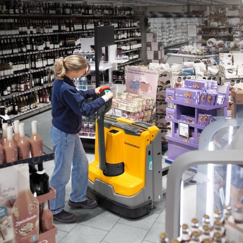 Číslo obrázka výrobku 14: Elektrický paletový vozík Jungheinrich EJE 118i, nosnosť 1 800 kg, dĺžka vidlíc 1 150 mm