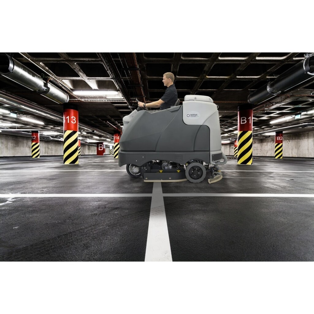 Nilfisk® sedadlový čistiaci stroj SC 6500, teoretický plošný výkon 9 000 m²/h Číslo obrázka výrobku 10: Nilfisk® sedadlový čistiaci stroj SC 6500, teoretický plošný výkon 9 000 m²/h
