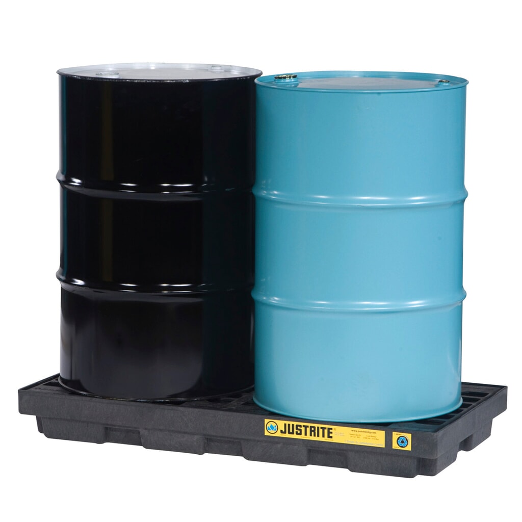 Justrite® plochá záchytná vaňa z PE pre 2 sudy s objemom 200 l, záchytný objem 90 l, čierna Obrázok výrobku: Justrite® plochá záchytná vaňa z PE pre 2 sudy s objemom 200 l, záchytný objem 90 l, čierna