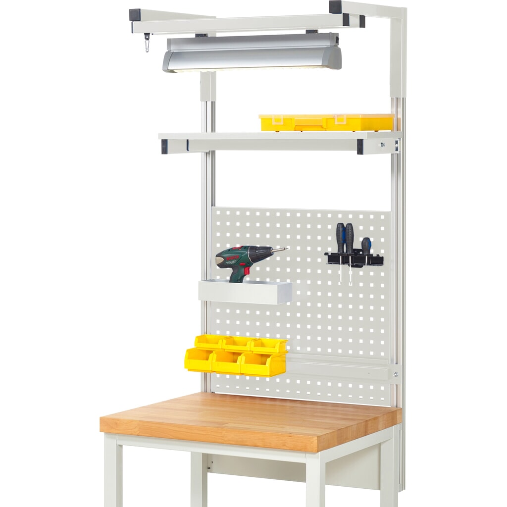 Nadstavba pracovného stola RAU, v × š × h 1 380 × 750 × 350 mm, s 1 policovou doskou, 1 prídržnou lištou, 1 párom výložníkov a 1 svietidlom, kompletná súprava 04 pre výrobok šírky 750 mm Obrázok výrobku: Nadstavba pracovného stola RAU, v × š × h 1 380 × 750 × 350 mm, s 1 policovou doskou, 1 prídržnou lištou, 1 párom výložníkov a 1 svietidlom, kompletná súprava 04 pre výrobok šírky 750 mm