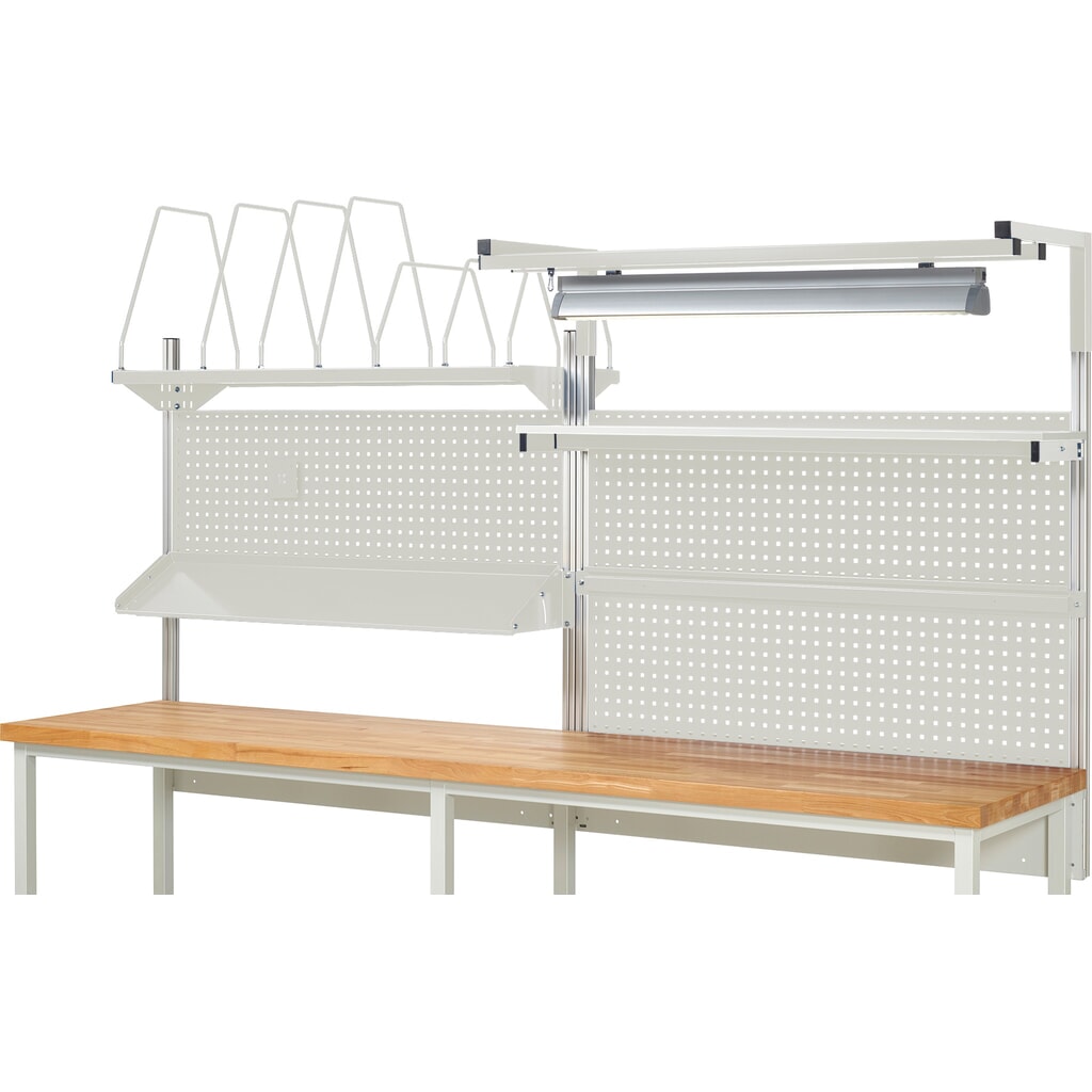 Nadstavba pracovného stola RAU, v × š × h 1 380 × 3 000 × 3 000 mm, s 1 policovou doskou, 1 prídržnou lištou, 1 naklápateľnou kovovou odkladacou lištou, 1 držiakom plochej obrazovky a 1 svietidlom, kompletná súprava 06 Číslo obrázka výrobku 2: Nadstavba pracovného stola RAU, v × š × h 1 380 × 3 000 × 3 000 mm, s 1 policovou doskou, 1 prídržnou lištou, 1 naklápateľnou kovovou odkladacou lištou, 1 držiakom plochej obrazovky a 1 svietidlom, kompletná súprava 06