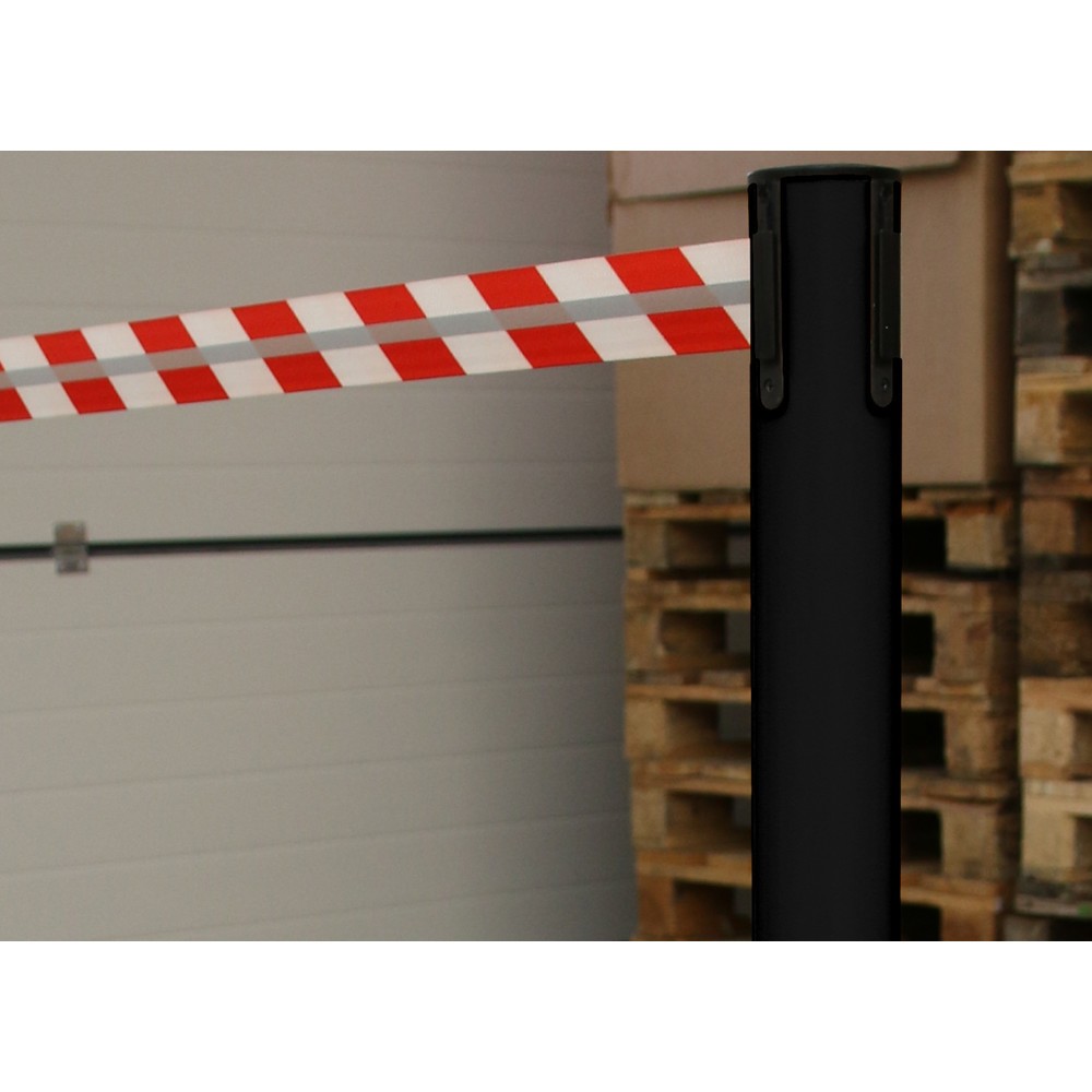Číslo obrázka výrobku 4: RS-GUIDESYSTEMS® páskový zahradzovací stĺpik GLA 45-J REFLECTO, dĺžka 2,3 m, šírka 50 mm, čierny stĺpik, červeno-biela páska
