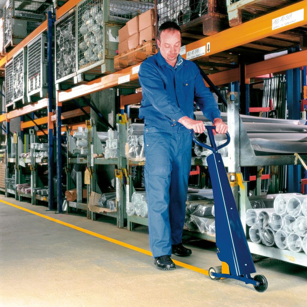 Značkovač podlahy PROline-tape, odvíjač so zabudovaným nožom Číslo obrázka výrobku 2: Značkovač podlahy PROline-tape, odvíjač so zabudovaným nožom